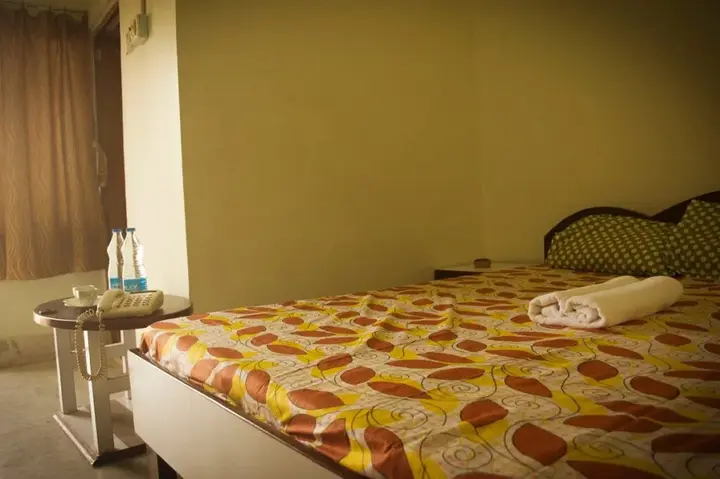 Прасергандж: Hotel Amarabati