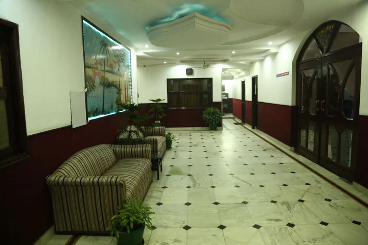 Газиабад: Hotel Krishna Sagar