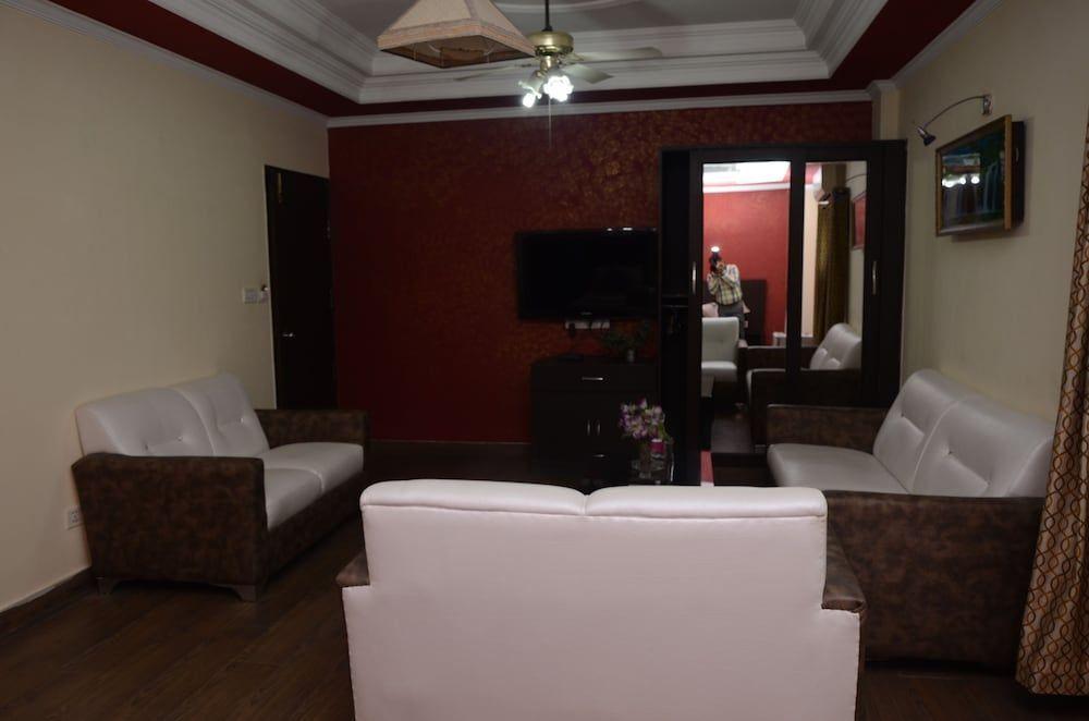 Нью-Дели: Hotel The Grand Shoba