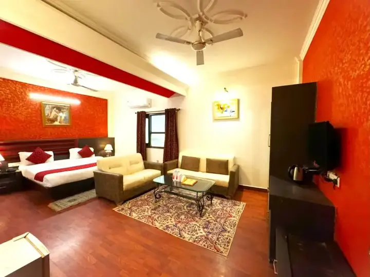Нью-Дели: Hotel The Grand Shoba