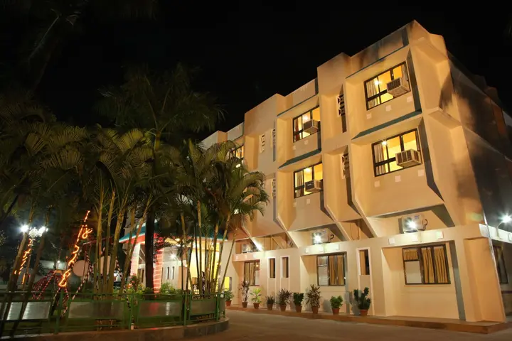 Киим: Hotel Ravi Kiran