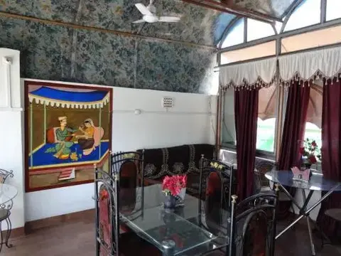 Крепость Jhansi: Monarch Rama Palace