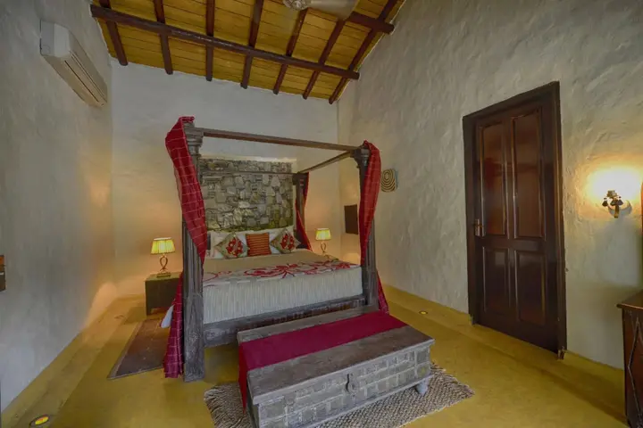 Крепость Ramnagar: Paatlidun Safari Lodge