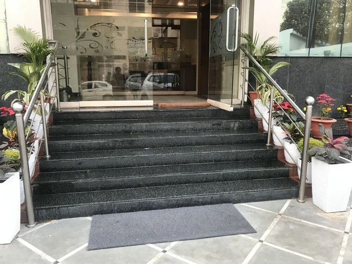 Лакхнау: Hotel Sunrise Inn