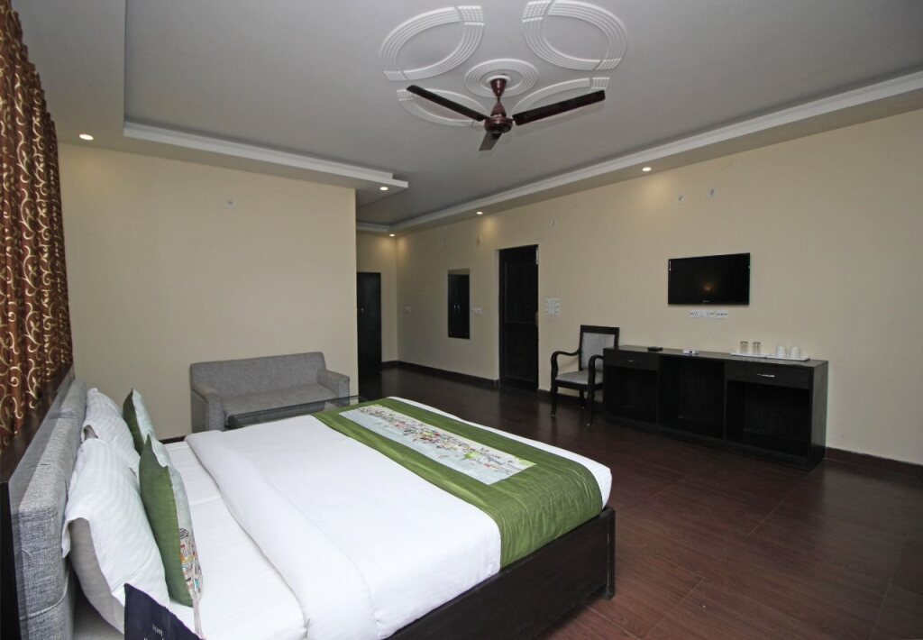 Shiva's Solace Resort by Samaira — фото 3