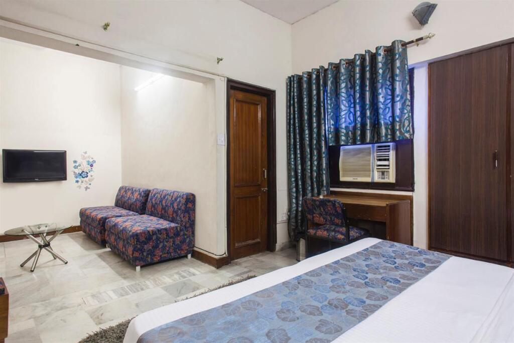 Лакхнау: Hotel Executive