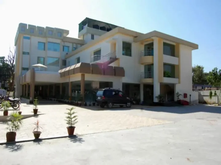 Силигури: Hotel Sagar Residency