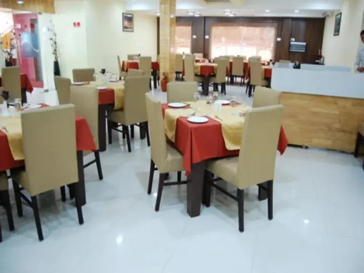 Силигури: Hotel Sagar Residency