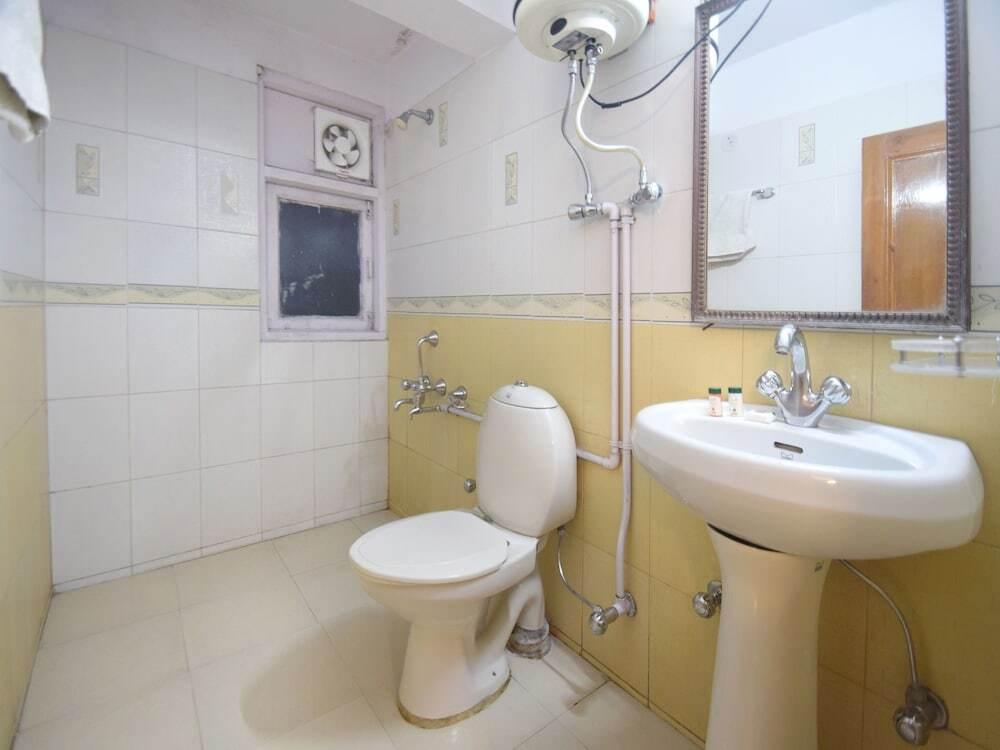 Шимла: OYO 6138 Hotel Majestic Grand