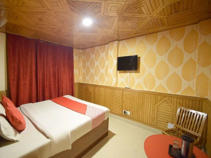 Шимла: OYO 6138 Hotel Majestic Grand