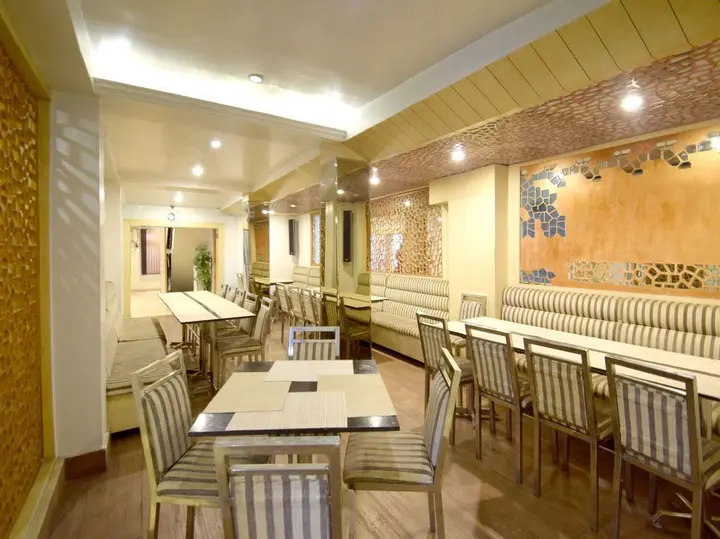 Шимла: OYO 6138 Hotel Majestic Grand