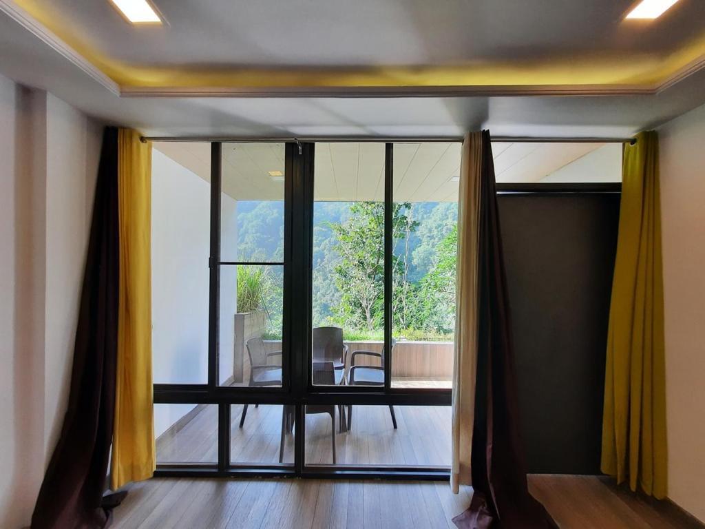 Прем-Нагар: Haut Monde Hill Stream Resort and Spa
