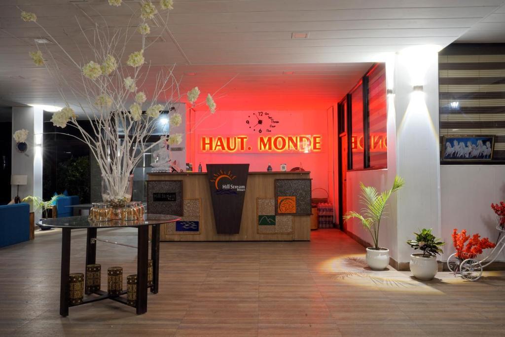 Прем-Нагар: Haut Monde Hill Stream Resort and Spa