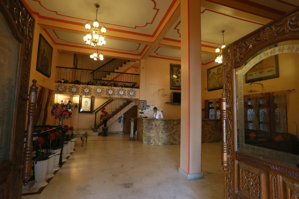 Варанаси: A Palace on River - Rashmi guest House