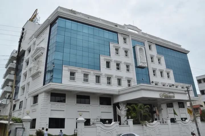 Пудучерри: Hotel Annamalai International