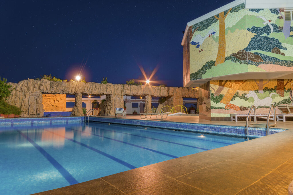 Пудучерри: Hotel Annamalai International