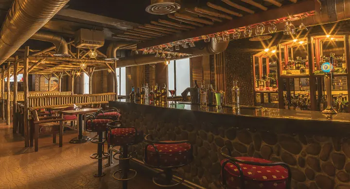 Пудучерри: Hotel Annamalai International