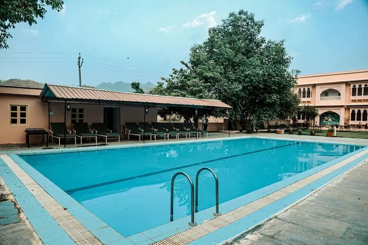 Садри: Ranakpur Hill Resort