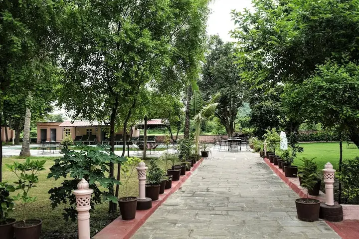 Садри: Ranakpur Hill Resort