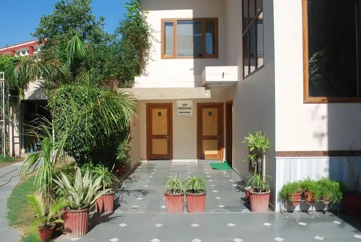 Агра: Chandra Pushp Palace