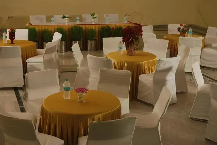 Агра: Chandra Pushp Palace