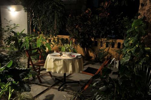 Ахмедабад: Utelia House No.9 ( A Luxury Paying Guest House )
