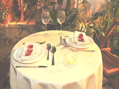Ахмедабад: Utelia House No.9 ( A Luxury Paying Guest House )