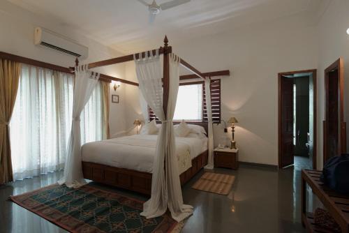 Ахмедабад: Utelia House No.9 ( A Luxury Paying Guest House )