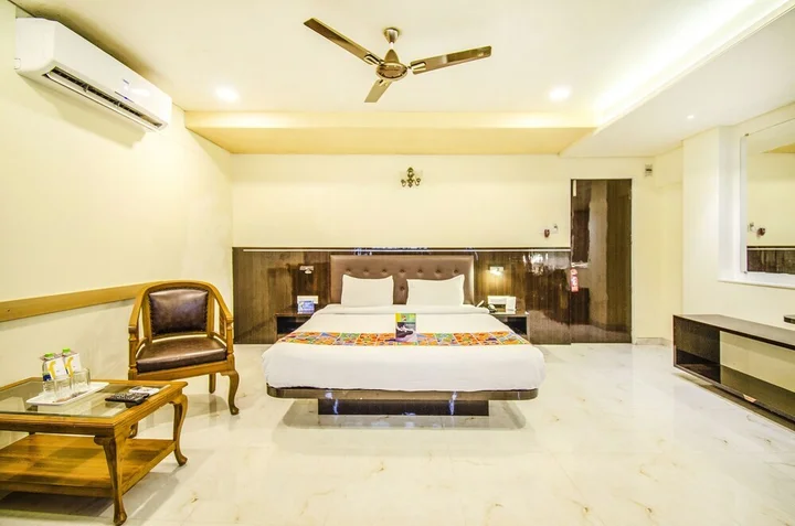 Пимпри-Чинчвад: FabHotel Gharonda Residency MIDC