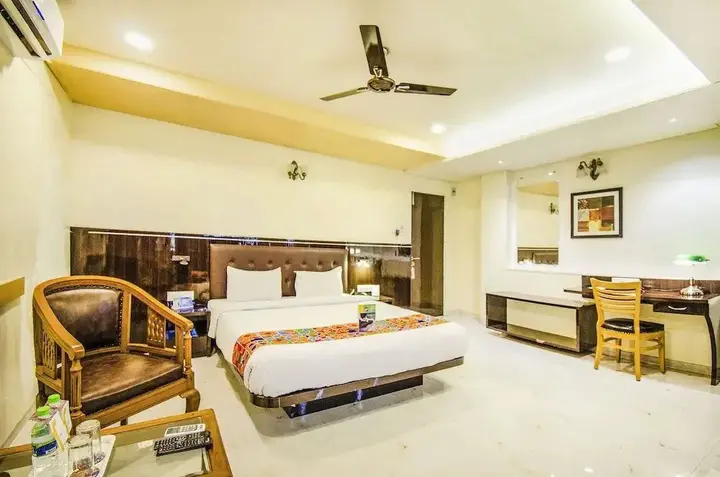 Пимпри-Чинчвад: FabHotel Gharonda Residency MIDC