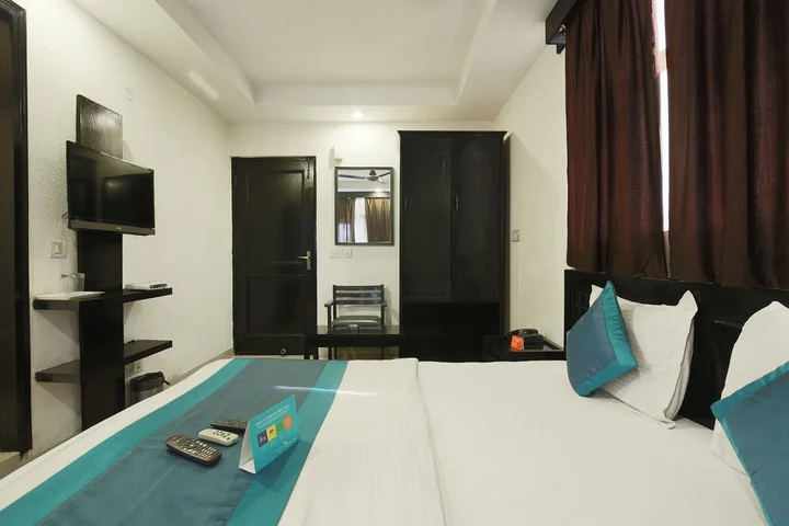 Нью-Дели: Hotel Twin Tree Naraina