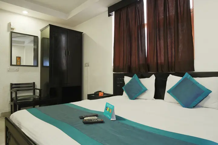 Нью-Дели: Hotel Twin Tree Naraina