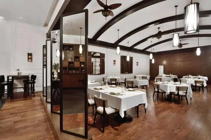 Вайпин: Kochi Marriott Hotel