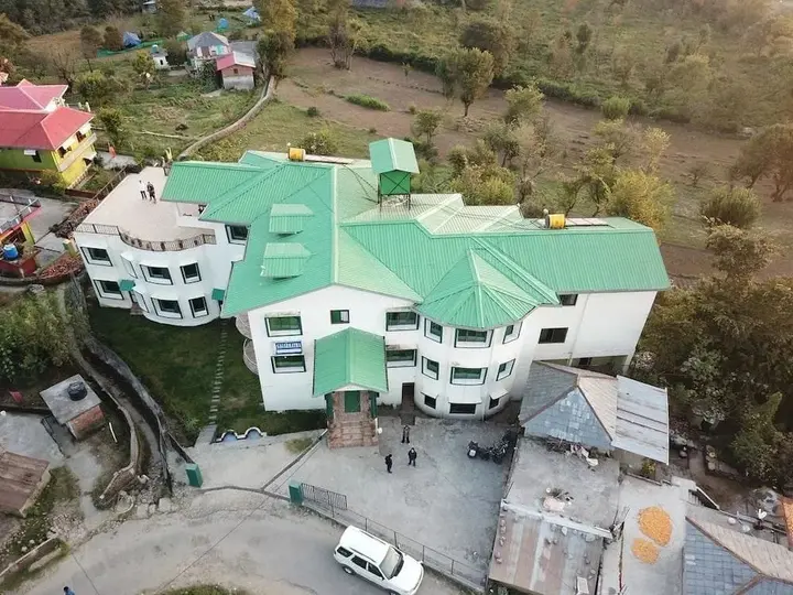 Бир: Hotel Sagarmatha