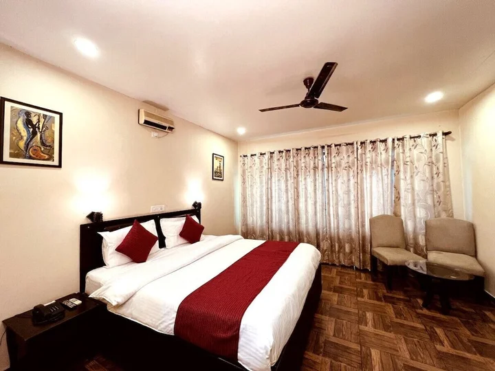 Бир: Hotel Sagarmatha