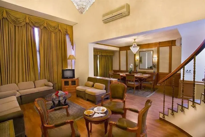 Нью-Дели: Hotel Bmk Grand By FabHotels