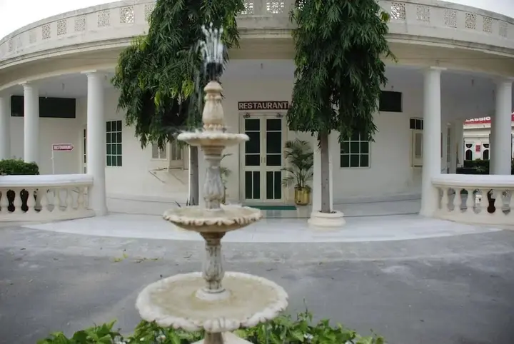 Джайпур: Garden Hotel
