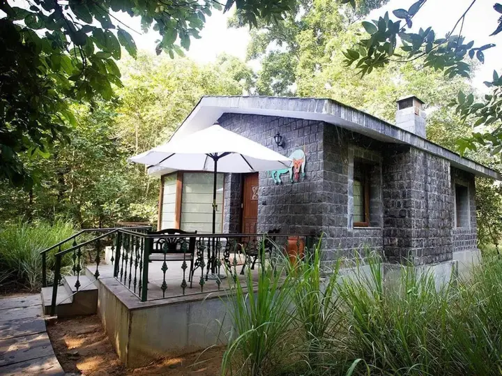 Баихар: Singinawa Jungle Lodge Kanha