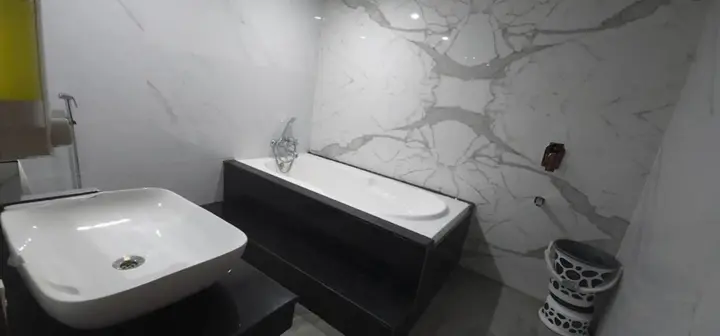 Ганганагар: Hotel Crystal