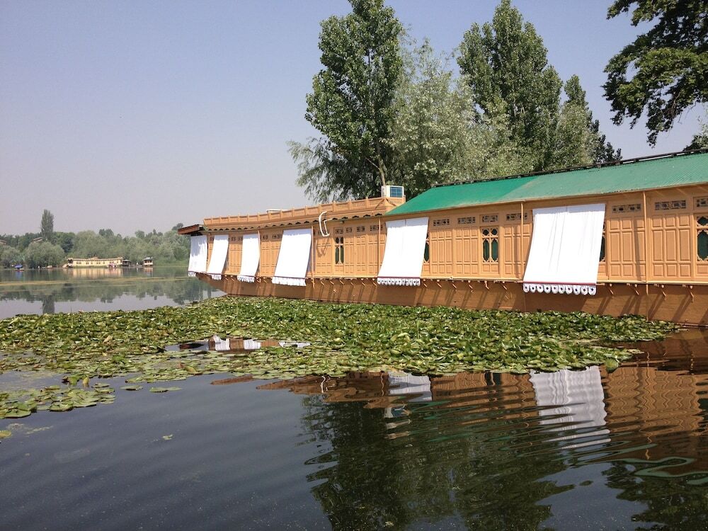 New York Houseboat — фото 1