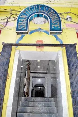 Варанаси: Goroomgo Shanti Guest House Varanasi