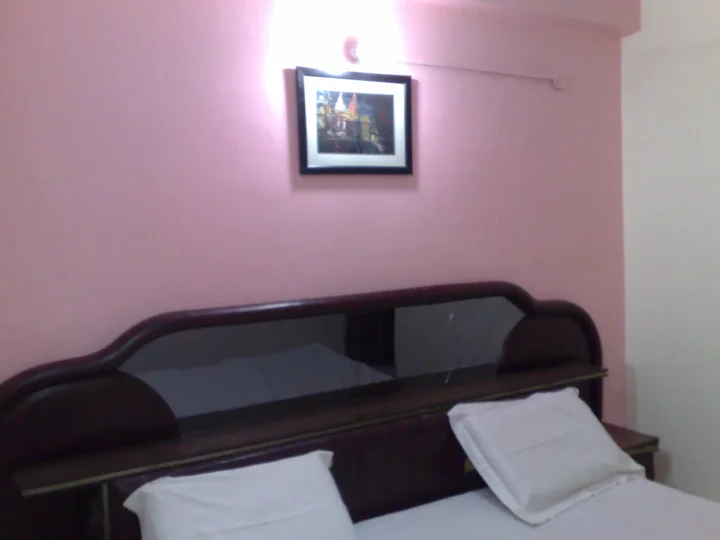 Варанаси: Goroomgo Shanti Guest House Varanasi