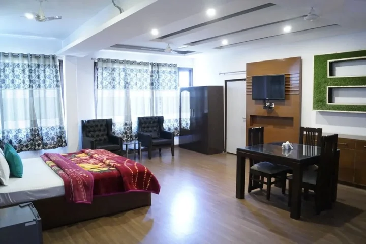 Казаули: Hotel Bliss