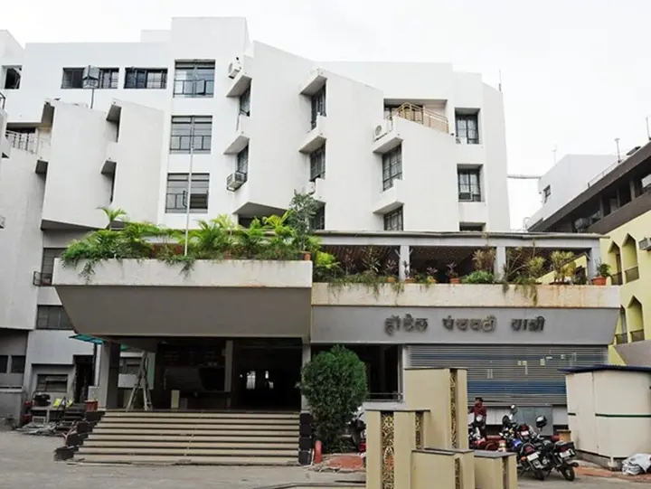 Нашик: Hotel Panchavati Yatri