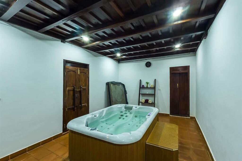 Муннар: Ragamaya Resort & Spa Munnar