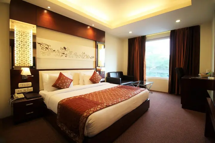 Нью-Дели: Hotel Golden Grand