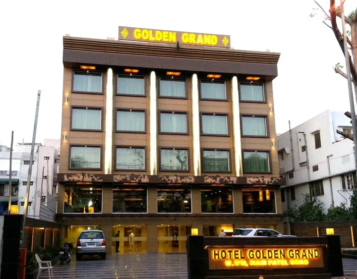 Нью-Дели: Hotel Golden Grand