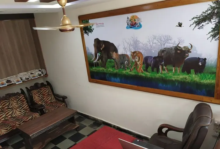 Лонда: Tourist Lodge