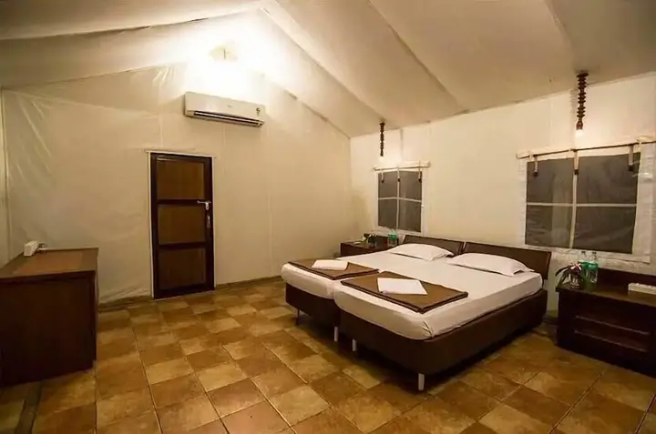 Йоджана Нагара: Sai Vishram Beach Resort Byndoor