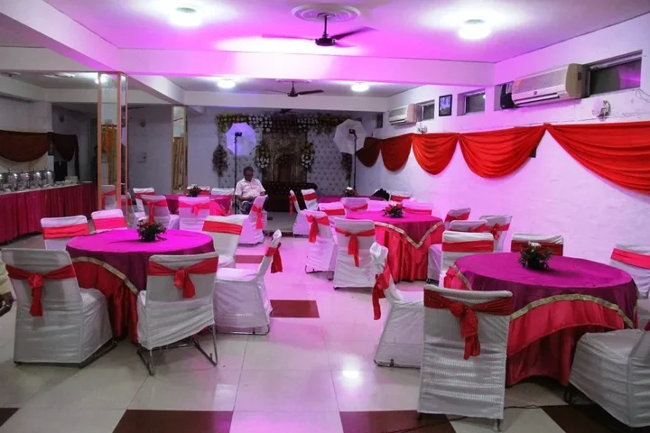 Дехрадун: Hotel Shubham